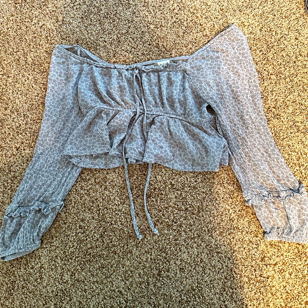 Women’s Crop top, long sleeve. Size Medium, brand is Altrd State.